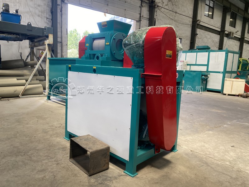 3T對(duì)輥擠壓造粒機(jī).jpg
